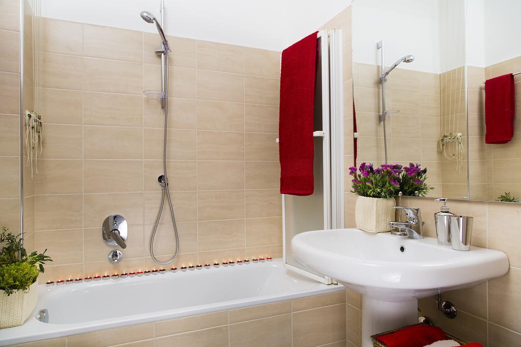 Apartamento Carducci Milán Exterior foto